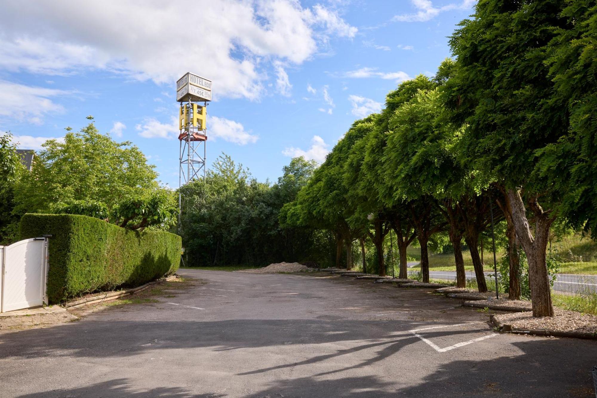 Hotel-Restaurant Le Calice Du Gevaudan - A75 Banassac Kültér fotó