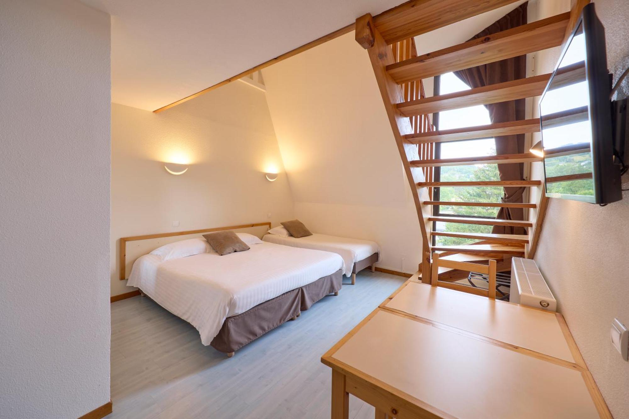 Hotel-Restaurant Le Calice Du Gevaudan - A75 Banassac Kültér fotó
